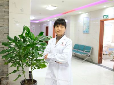 �軪